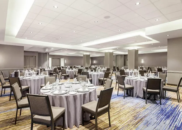 Hotel Cambria - Downtown 4*
