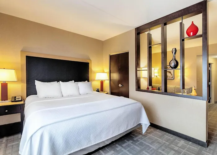 Hotel Cambria - Downtown