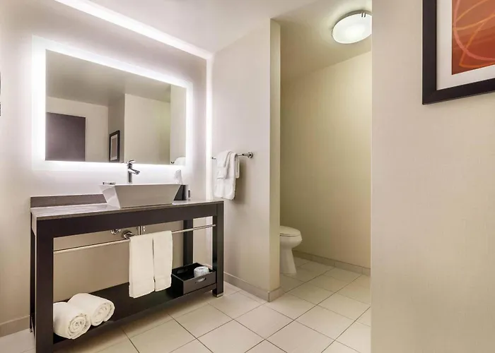 Cambria - Downtown Hotel