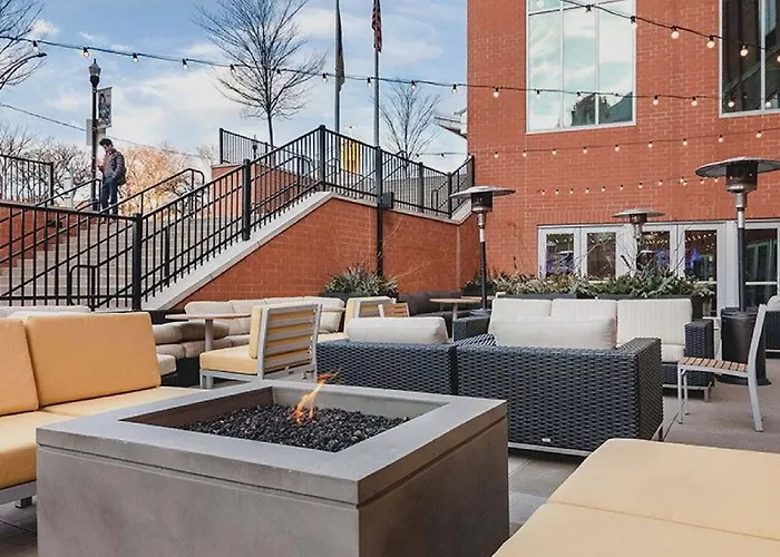 Hotel Cambria - Downtown 4*