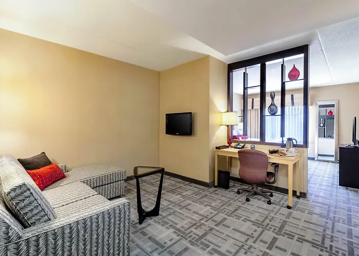 Hotel Cambria - Downtown