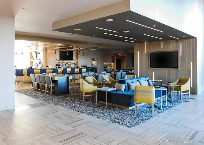 Hotel Cambria - Downtown